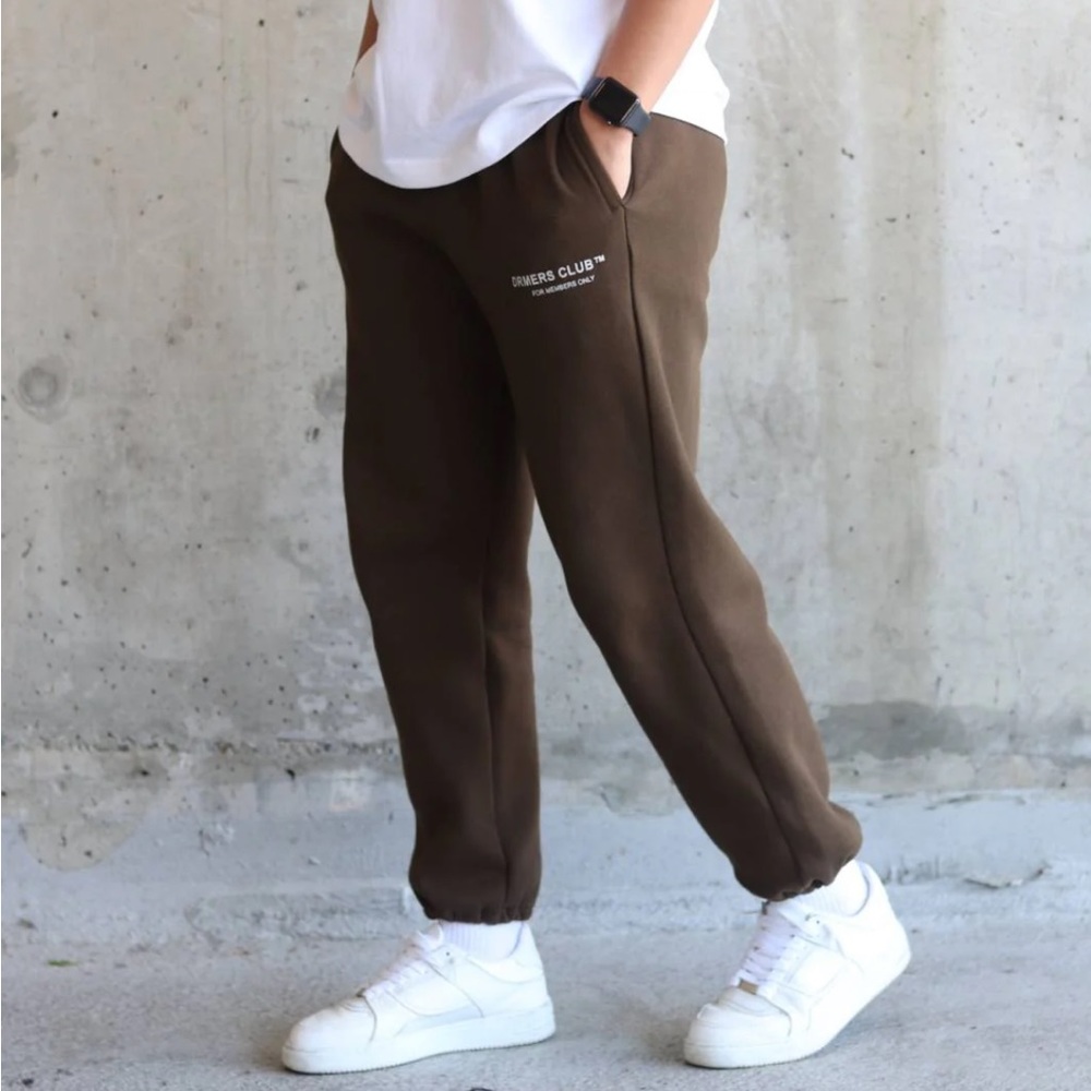 DRMERS CLUB espresso sweatpants